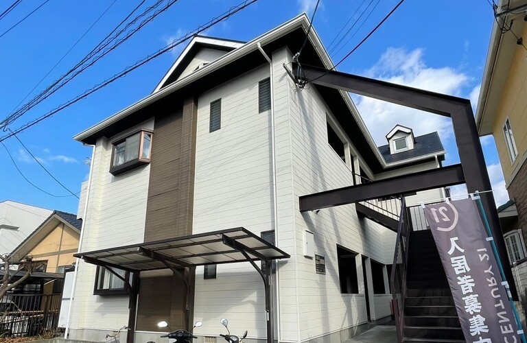 黒髪のネコが飼えるロフト付きアパートなら｜熊本市のネコ可物件専門店ネコ不動産